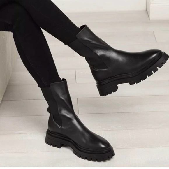 Stuart Weitzman Bedford Lug Sole Black Boot Size 8 - Picture 2 of 3